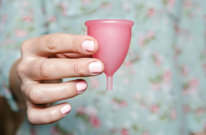 Complete Beginner’s Guide to Using a Menstrual Cup Safely